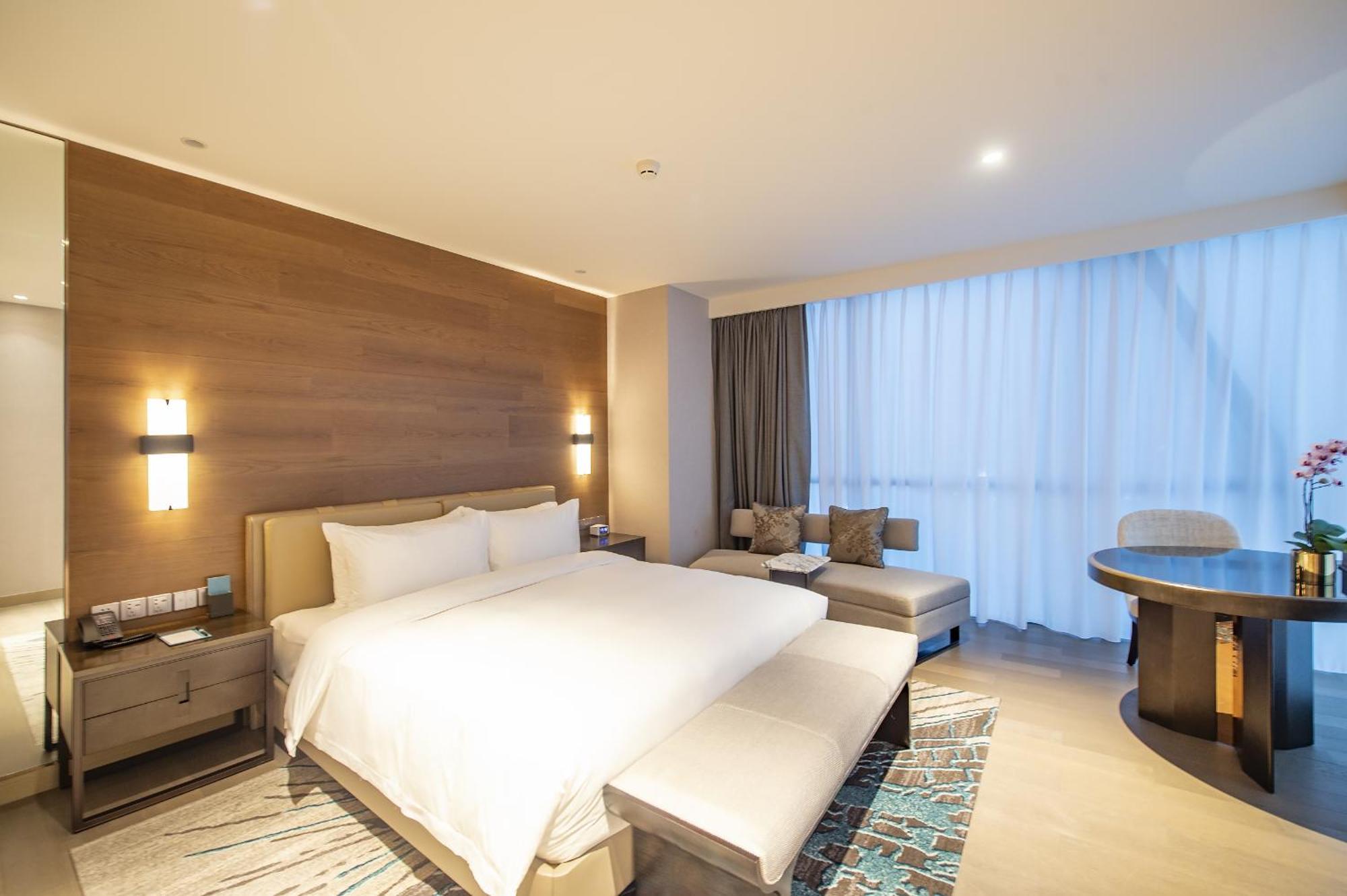 L+Snow Supreme Hotel Sanghaj Kültér fotó