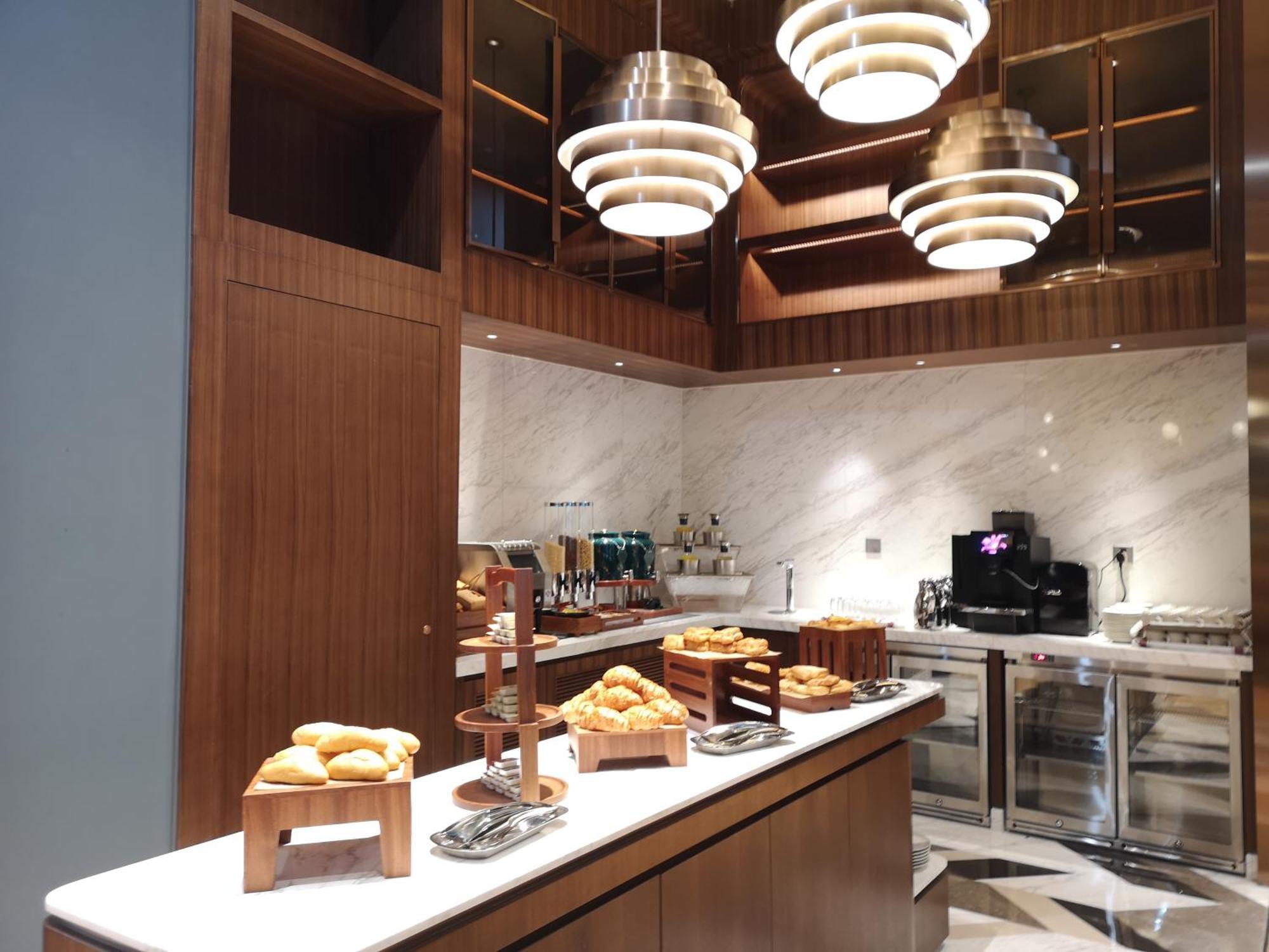 L+Snow Supreme Hotel Sanghaj Kültér fotó