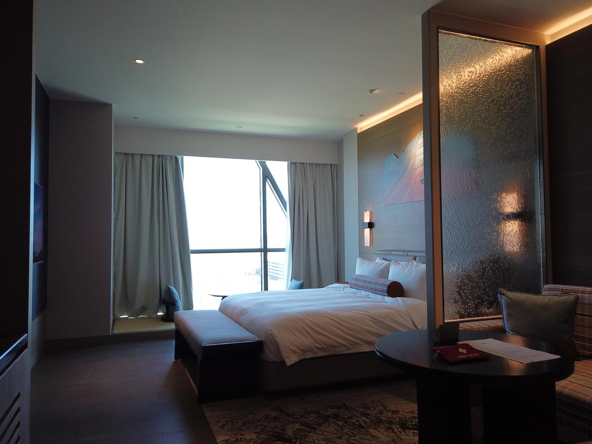 L+Snow Supreme Hotel Sanghaj Kültér fotó